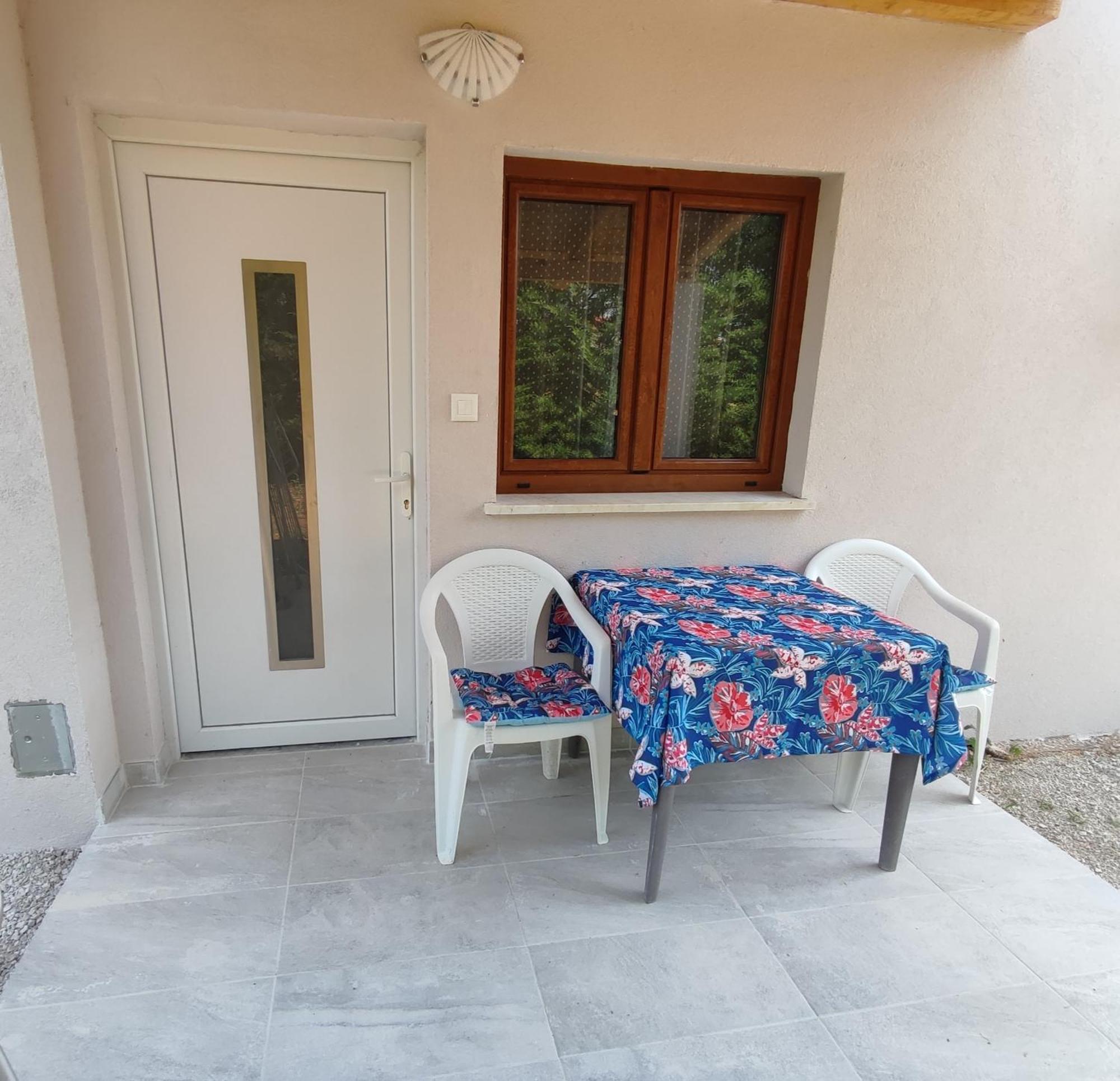 Apartment Miska & Studio Roki Dračevac Rom bilde