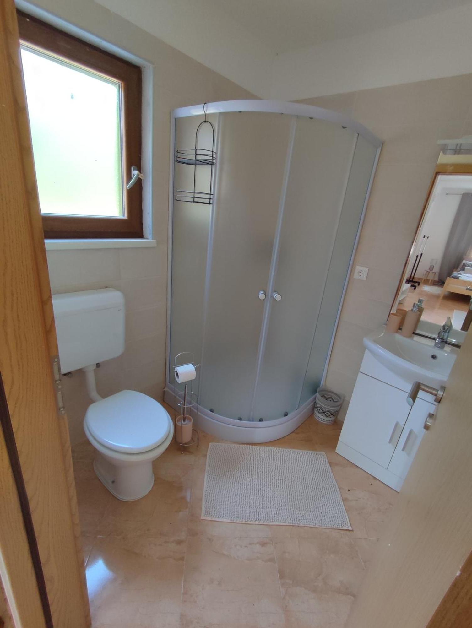 Apartment Miska & Studio Roki Dračevac Rom bilde